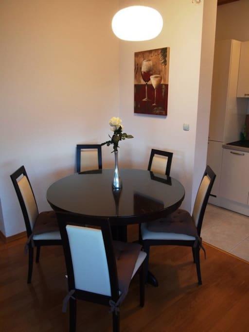 Suhi Potok Apartment Йесенице Екстериор снимка